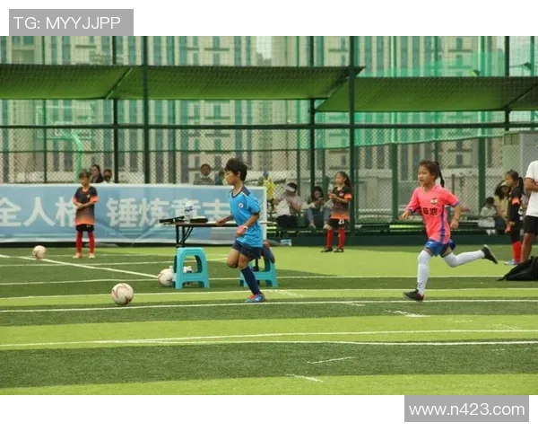 女足球明星精彩瞬间集锦展现巾帼风采与竞技魅力的精彩视频合集